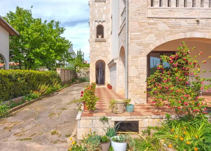 First-class Gaspar 3 Near The