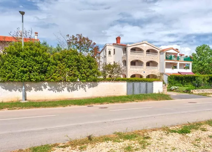 First-class Gaspar 3 Near The Apartmán Rovinj